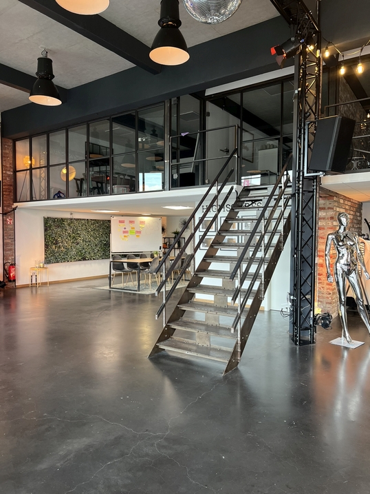 Blick von Eingang ins Eventloft Siegburg
