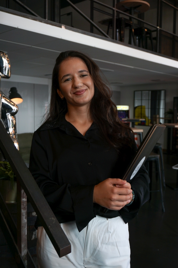 Location Managerin Fjolla im Eventloft Siegburg